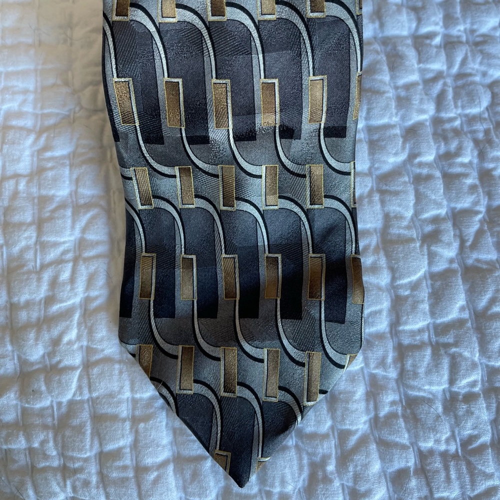 Arrow tie 100% silk